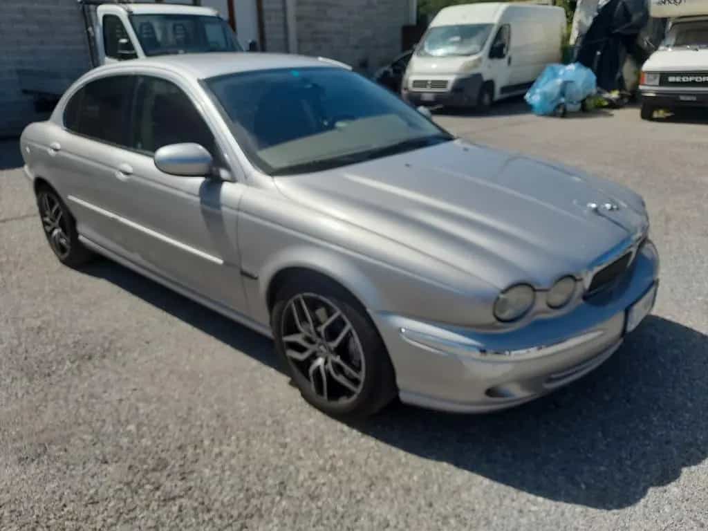 Jaguar X-Type 2.5 V6 24V cat Executive 04/2002-photo-2
