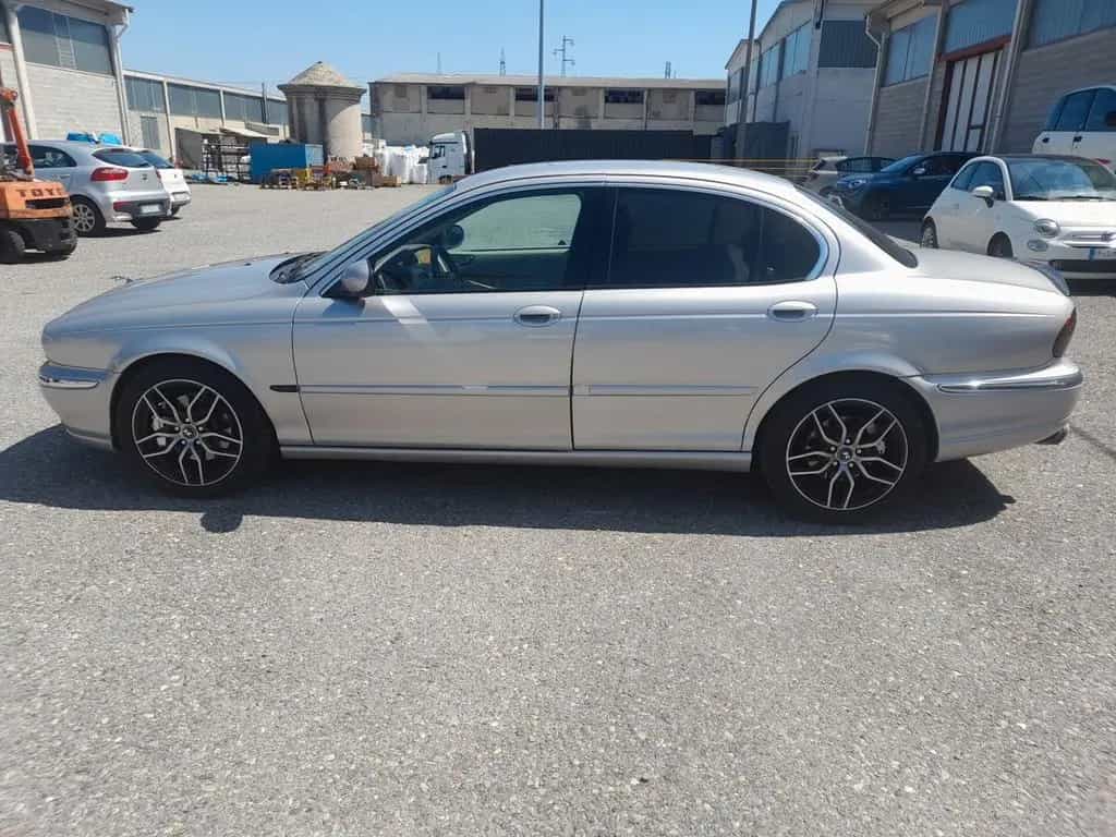 Jaguar X-Type 2.5 V6 24V cat Executive 04/2002-photo-4