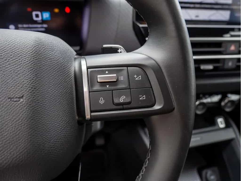 Citroën C4 Lim. 1.2 Max PDC SHZ KAMERA NAVI ACC HUD LED 01/2024-photo-17