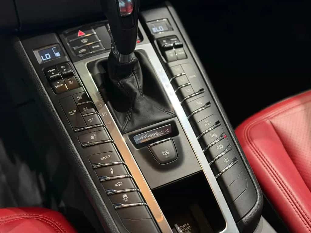 Porsche Macan GTS *Sport-AGA*Luft*Bose*Kamera* 03/2018-photo-16