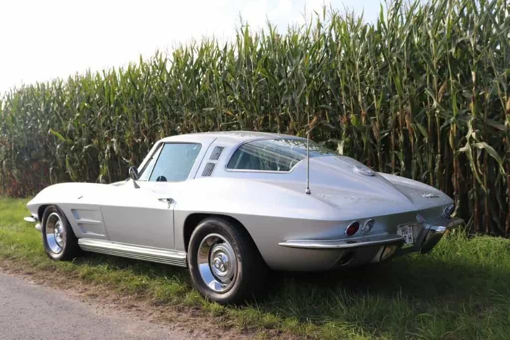 Corvette C2 Coupe-restauriert, TopZustand, Matching, L76 07/1964-photo-1