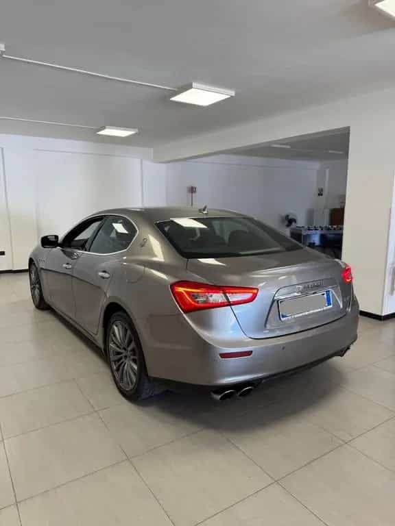 Maserati Ghibli V6 Diesel 275 CV 08/2016-photo-2