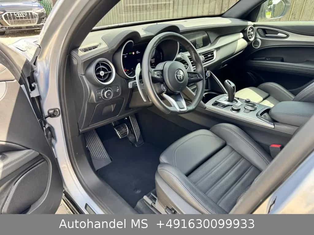 Alfa Romeo Stelvio Veloce Q4 05/2024-photo-13