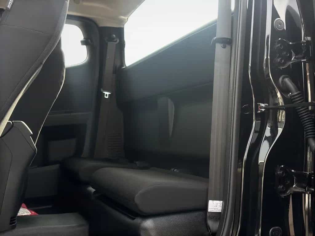 Isuzu D-Max Space Cab 4x4 L A/T null-photo-13