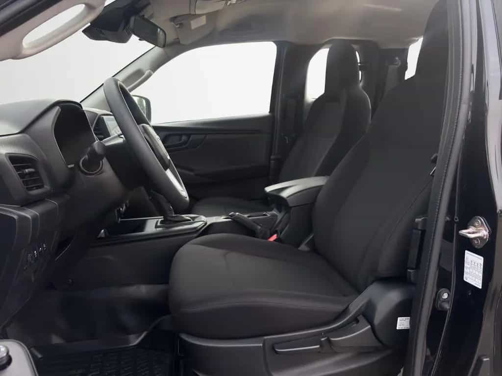 Isuzu D-Max Space Cab 4x4 L A/T null-photo-8