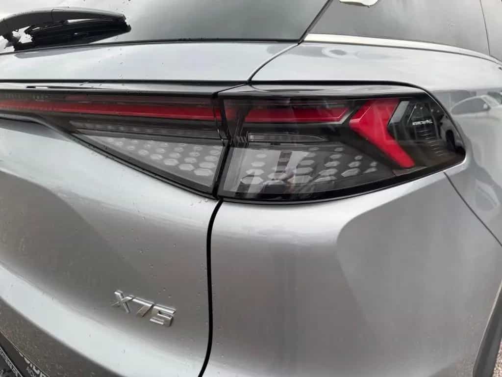 BAIC Beijing X75 X75 +LEDER+PANO+ACC+LED+SHZ+PDC+360-CAM+KEYLESS null-photo-10
