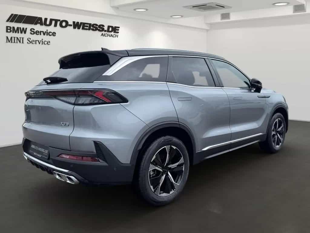BAIC Beijing X75 X75 +LEDER+PANO+ACC+LED+SHZ+PDC+360-CAM+KEYLESS null-photo-4
