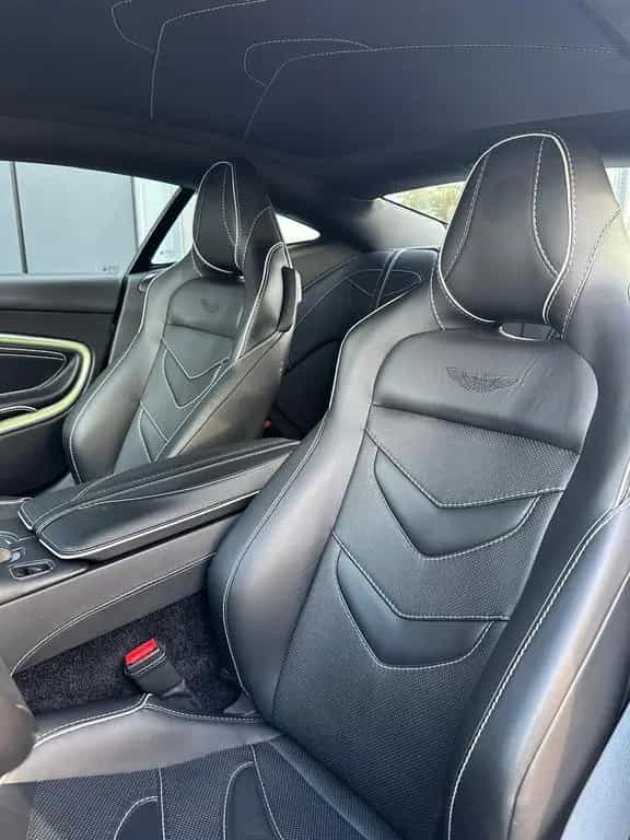Aston Martin DBS Superleggera Coupe 04/2021-photo-6