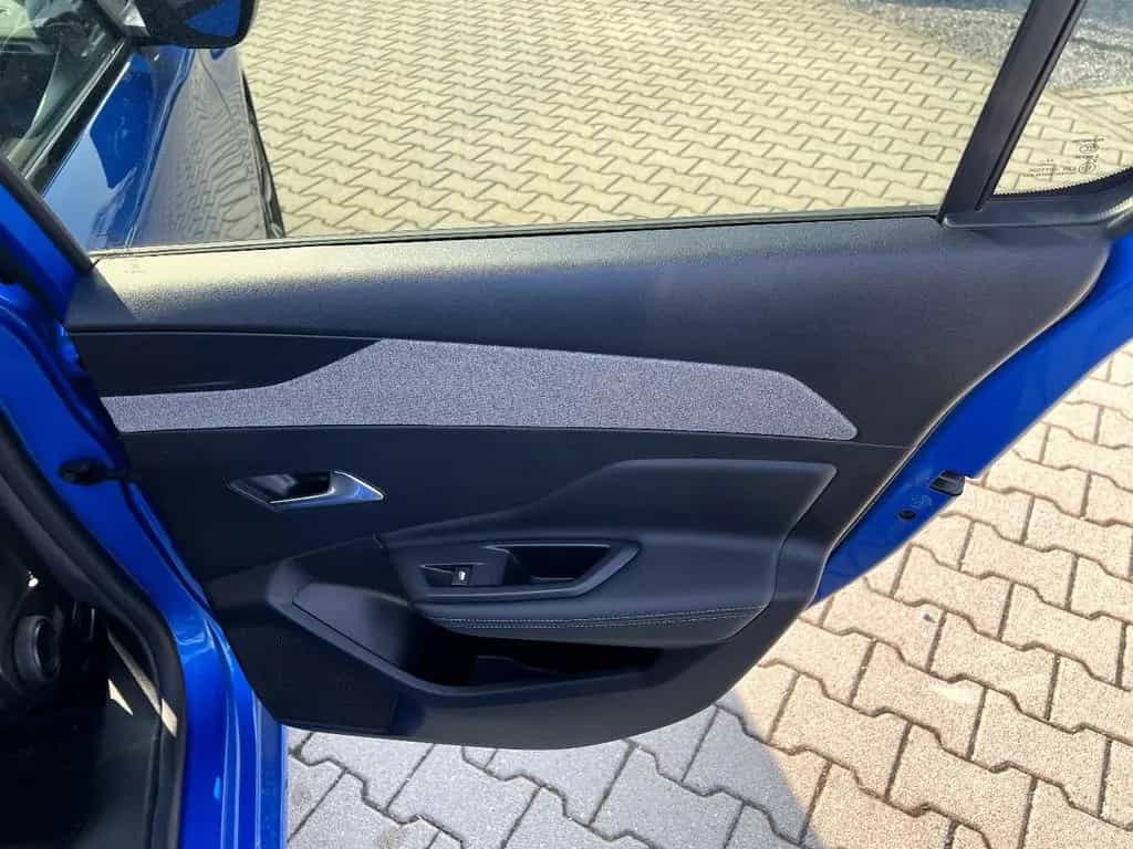 Peugeot 308 1.2 PureTech 130 Allure *LED Navi Leder DAB* 09/2023-photo-13