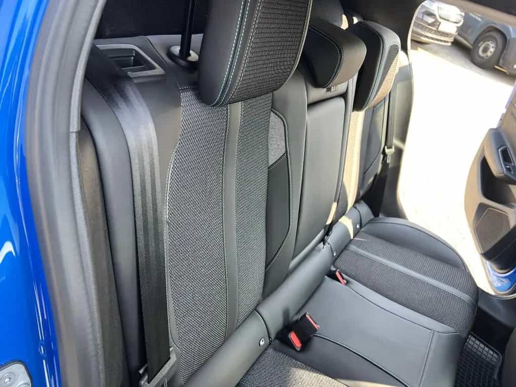 Peugeot 308 1.2 PureTech 130 Allure *LED Navi Leder DAB* 09/2023-photo-15