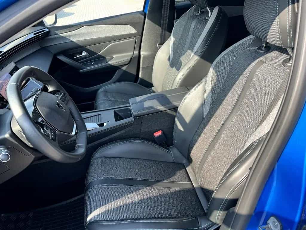 Peugeot 308 1.2 PureTech 130 Allure *LED Navi Leder DAB* 09/2023-photo-7