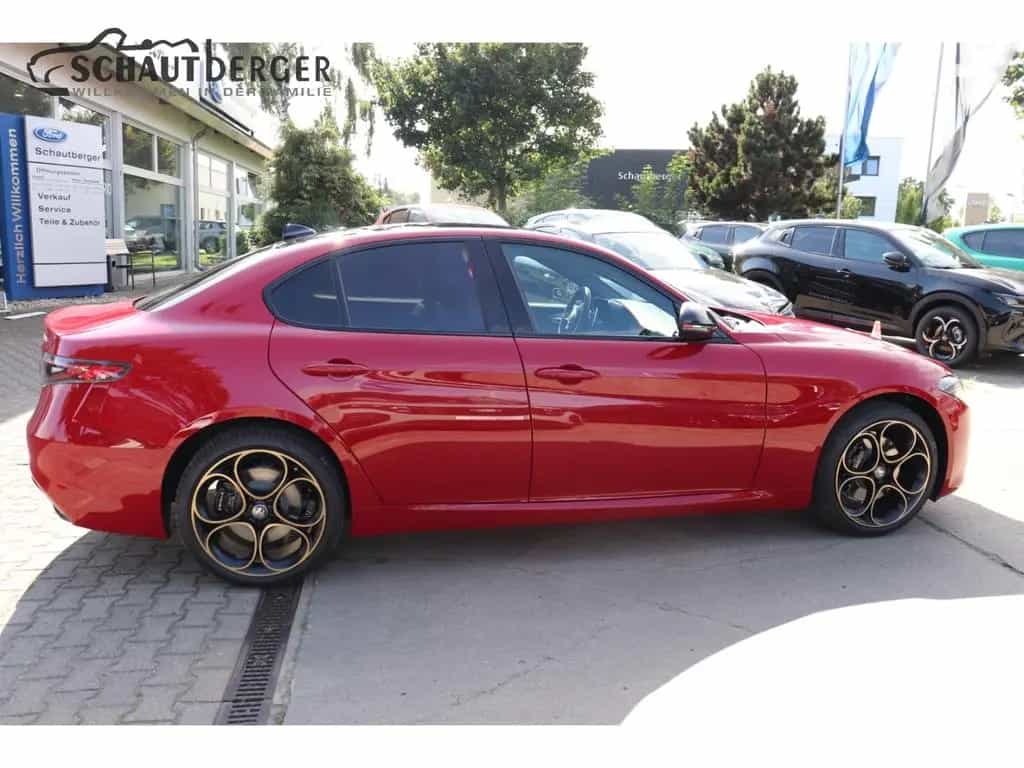 Alfa Romeo Giulia Intensa Q4 2.0 Turbo 16V EU6e AD Panorama 11/2025-photo-10