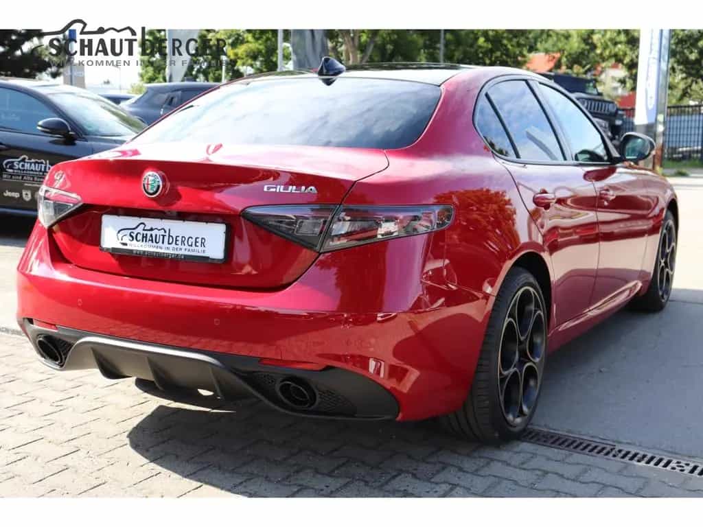 Alfa Romeo Giulia Intensa Q4 2.0 Turbo 16V EU6e AD Panorama 11/2025-photo-12