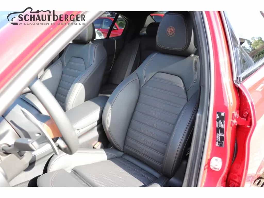 Alfa Romeo Giulia Intensa Q4 2.0 Turbo 16V EU6e AD Panorama 11/2025-photo-20