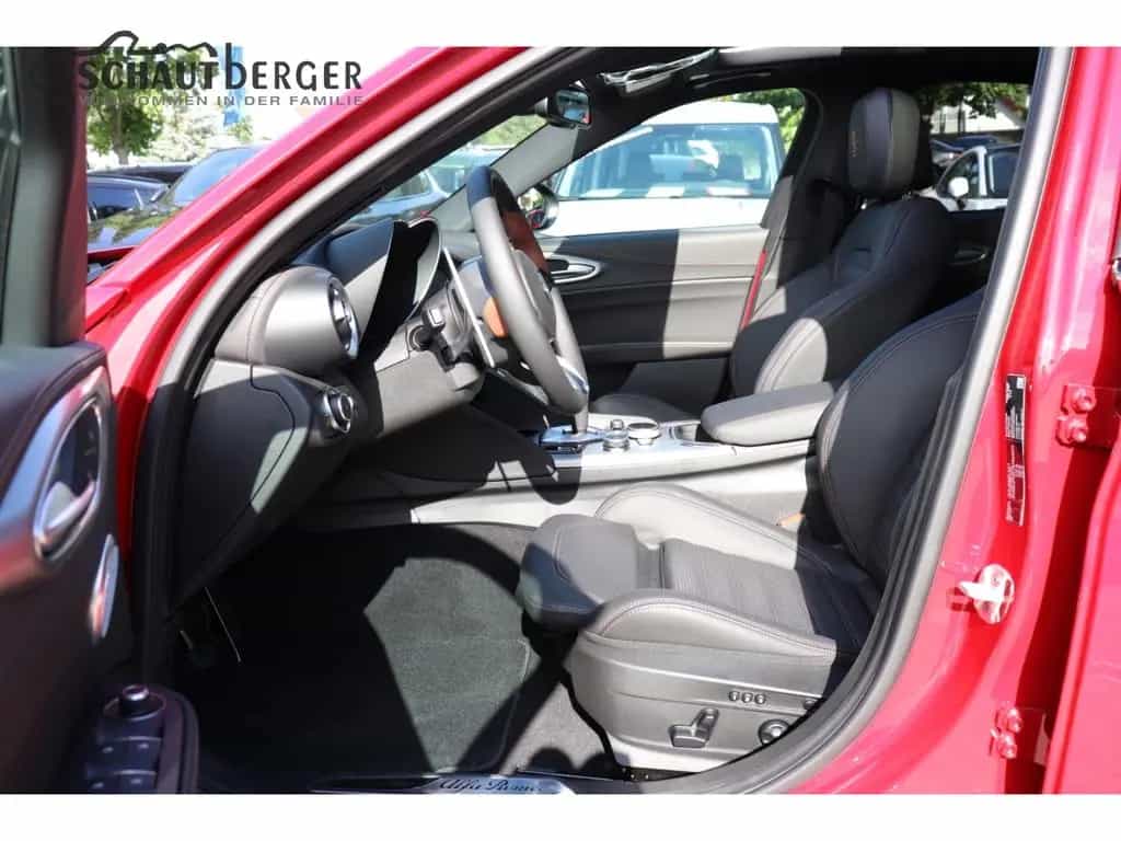 Alfa Romeo Giulia Intensa Q4 2.0 Turbo 16V EU6e AD Panorama 11/2025-photo-21