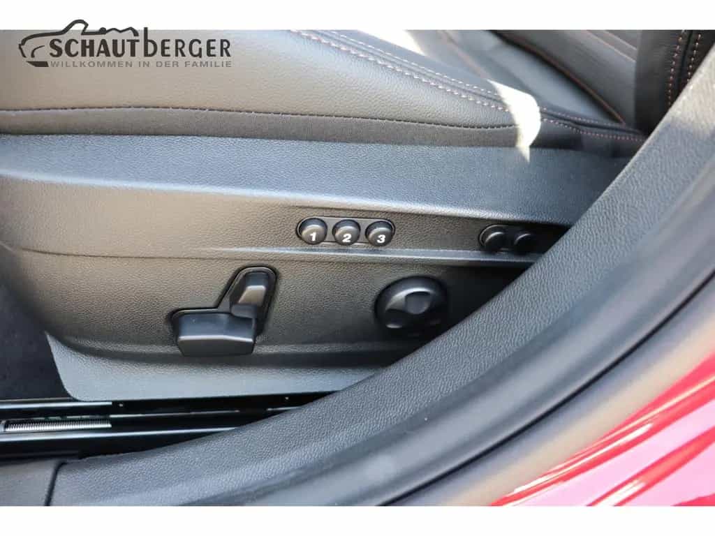 Alfa Romeo Giulia Intensa Q4 2.0 Turbo 16V EU6e AD Panorama 11/2025-photo-22