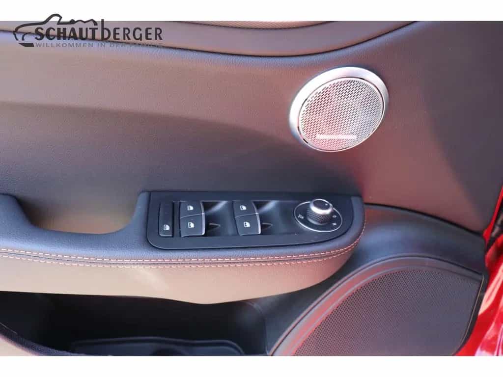 Alfa Romeo Giulia Intensa Q4 2.0 Turbo 16V EU6e AD Panorama 11/2025-photo-23