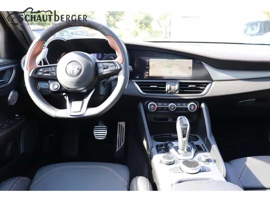 Alfa Romeo Giulia Intensa Q4 2.0 Turbo 16V EU6e AD Panorama 11/2025-photo-29