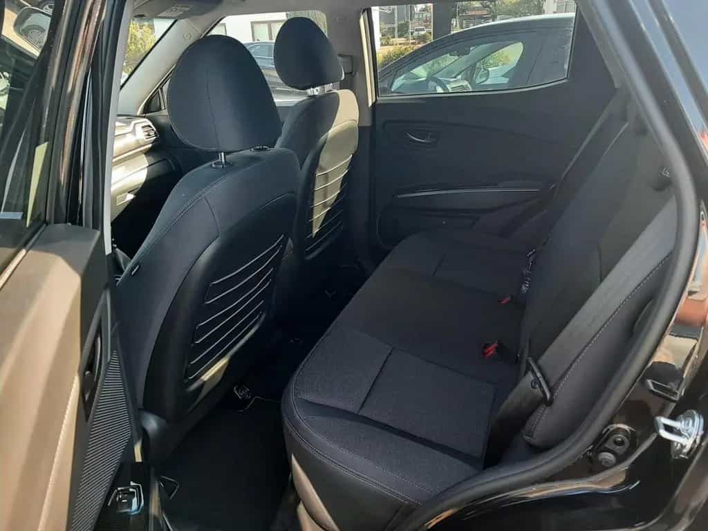 KGM Tivoli 1.5 T-GDI Essential (Nomad) null-photo-7
