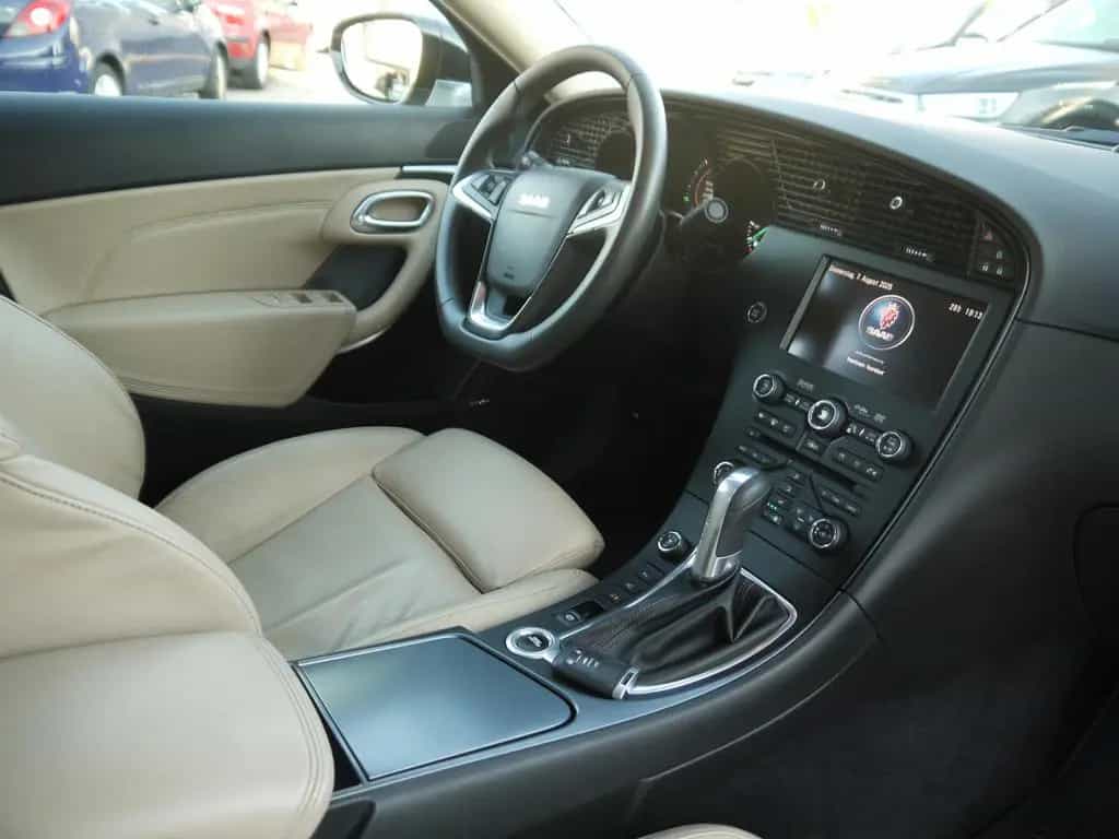 Saab 9-5 Lim. XWD Aero/1. Hand/Automatik/Head-Up 08/2010-photo-11