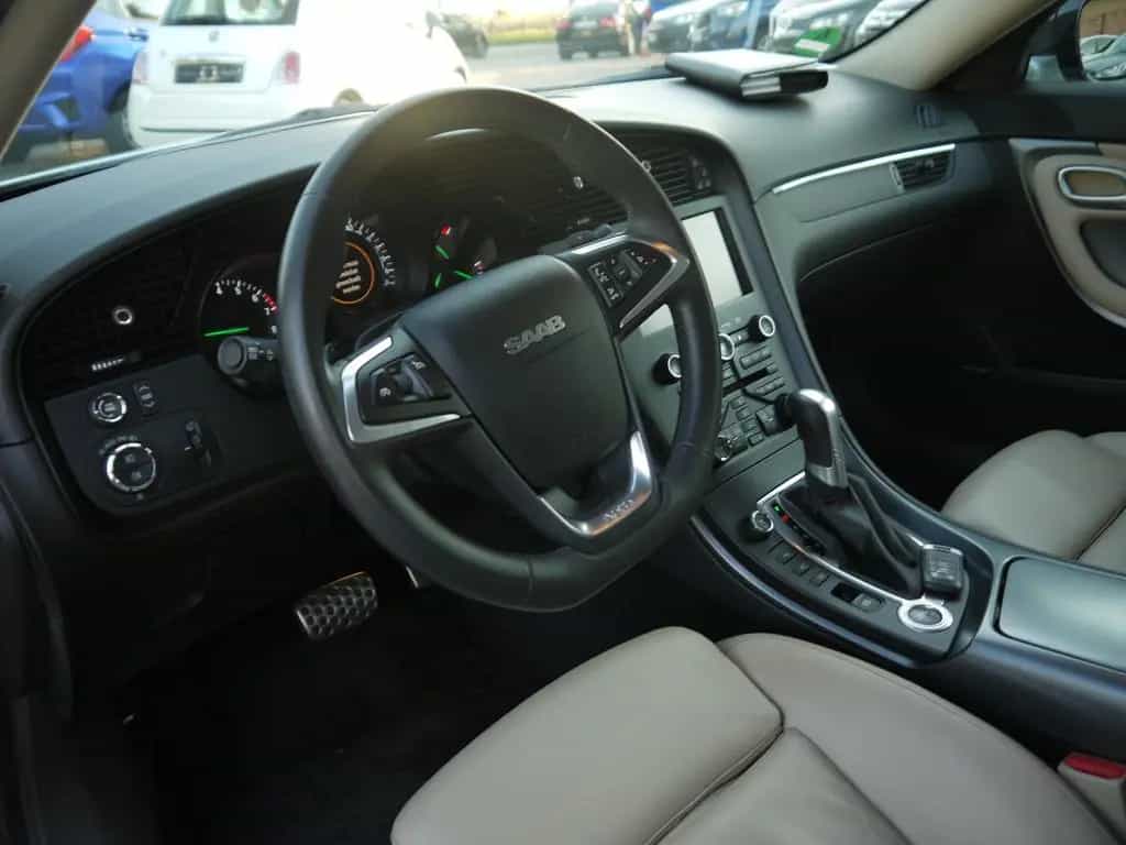 Saab 9-5 Lim. XWD Aero/1. Hand/Automatik/Head-Up 08/2010-photo-12