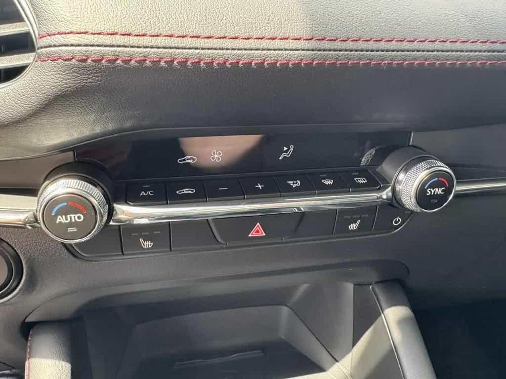 Mazda 3 2.5L e-SKYACTIV G 140ps Homura LED PDC 07/2025-photo-22