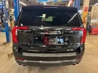 GMC Yukon DENALI ULTIMATE+NEW+FULLoptions+BERLIN null-photo-3