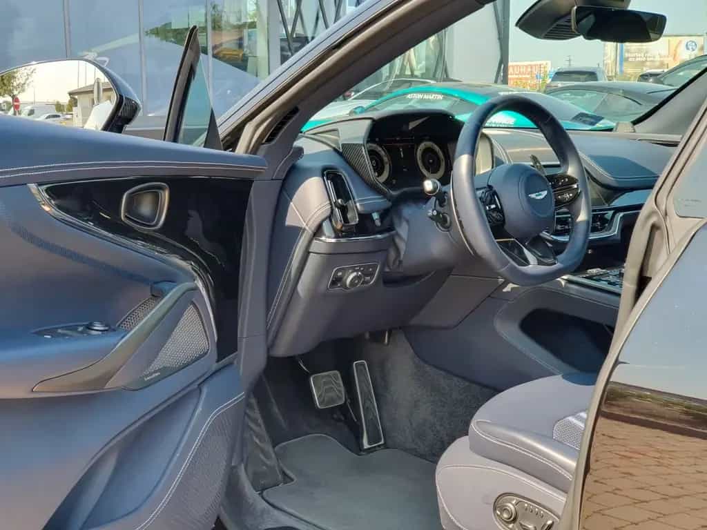 Aston Martin DBX 4.0 V8 DBX707 Facelift 09/2024-photo-7