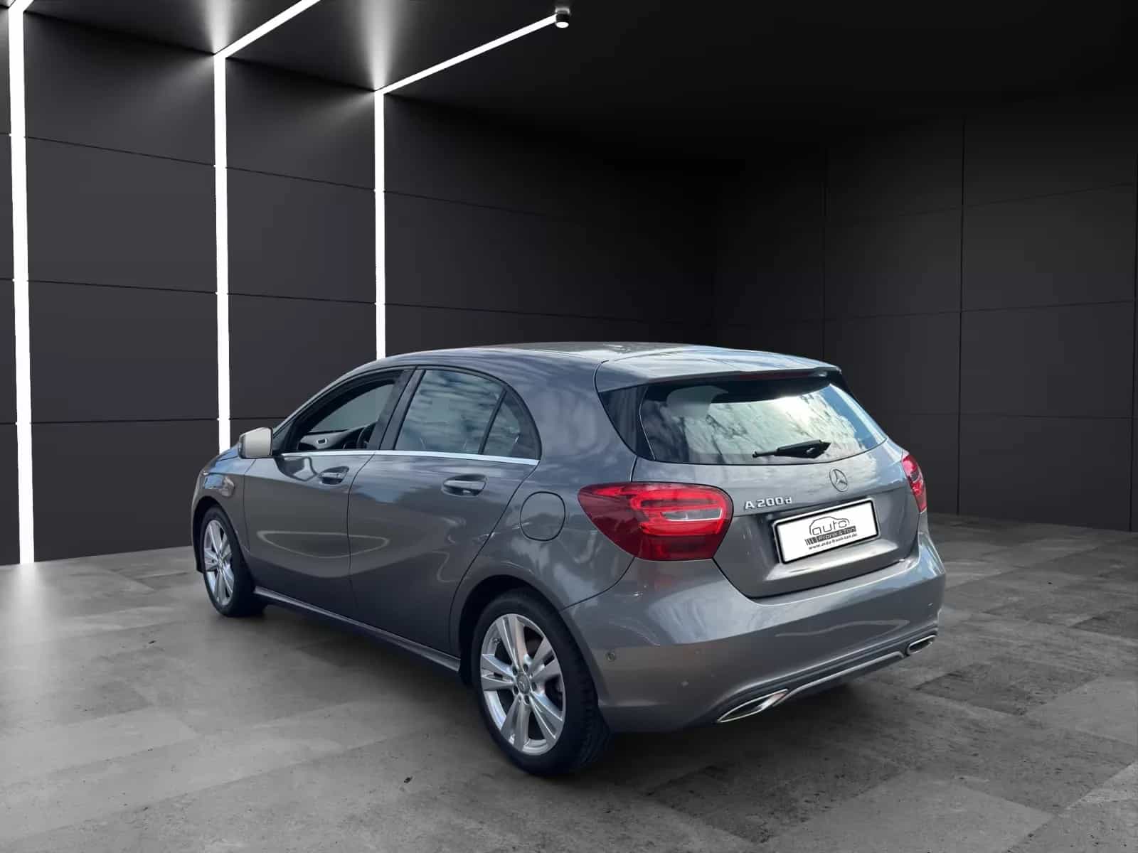 Mercedes-Benz A-Class 200 07/2016-photo-3