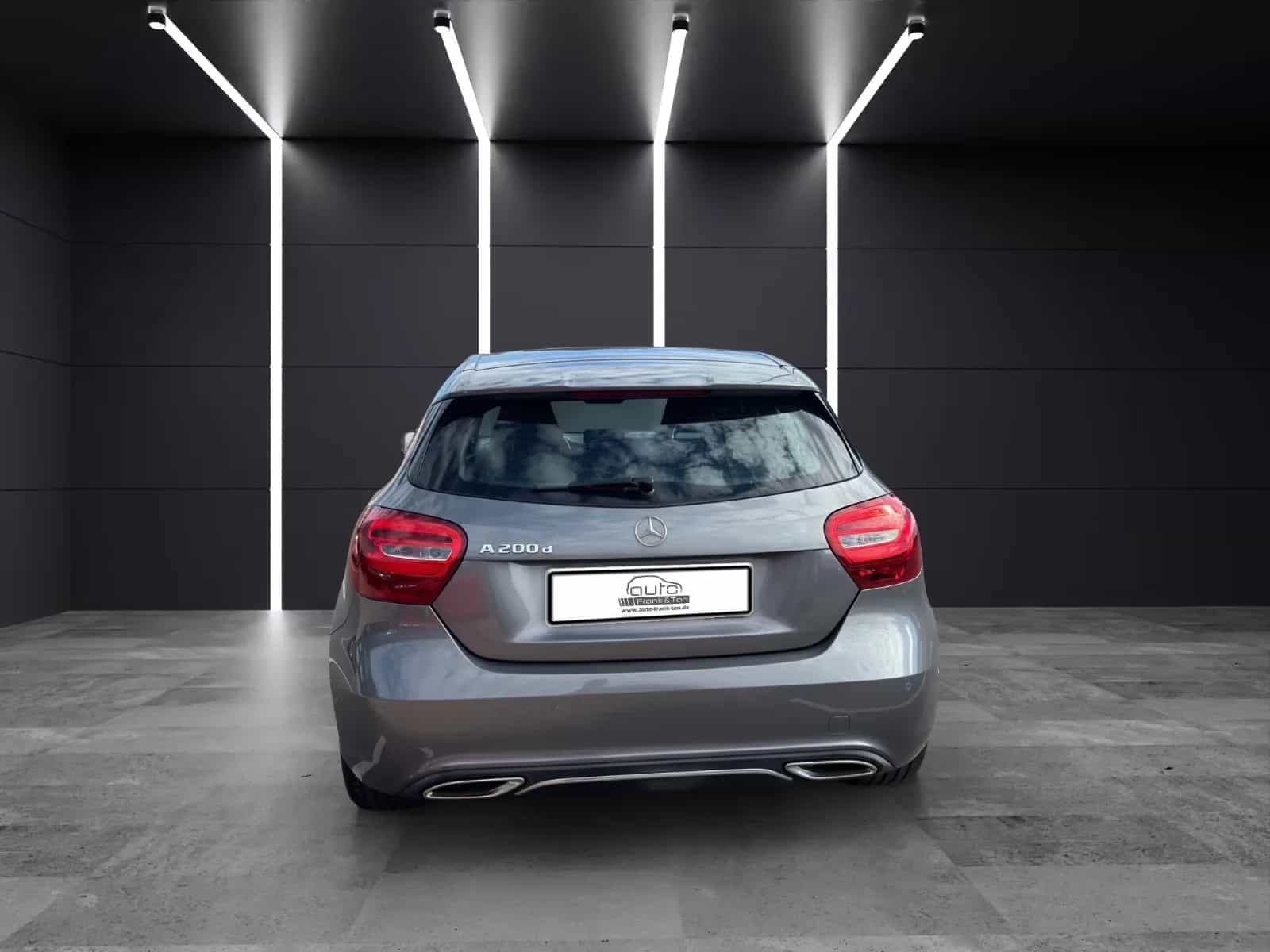 Mercedes-Benz A-Class 200 07/2016-photo-4