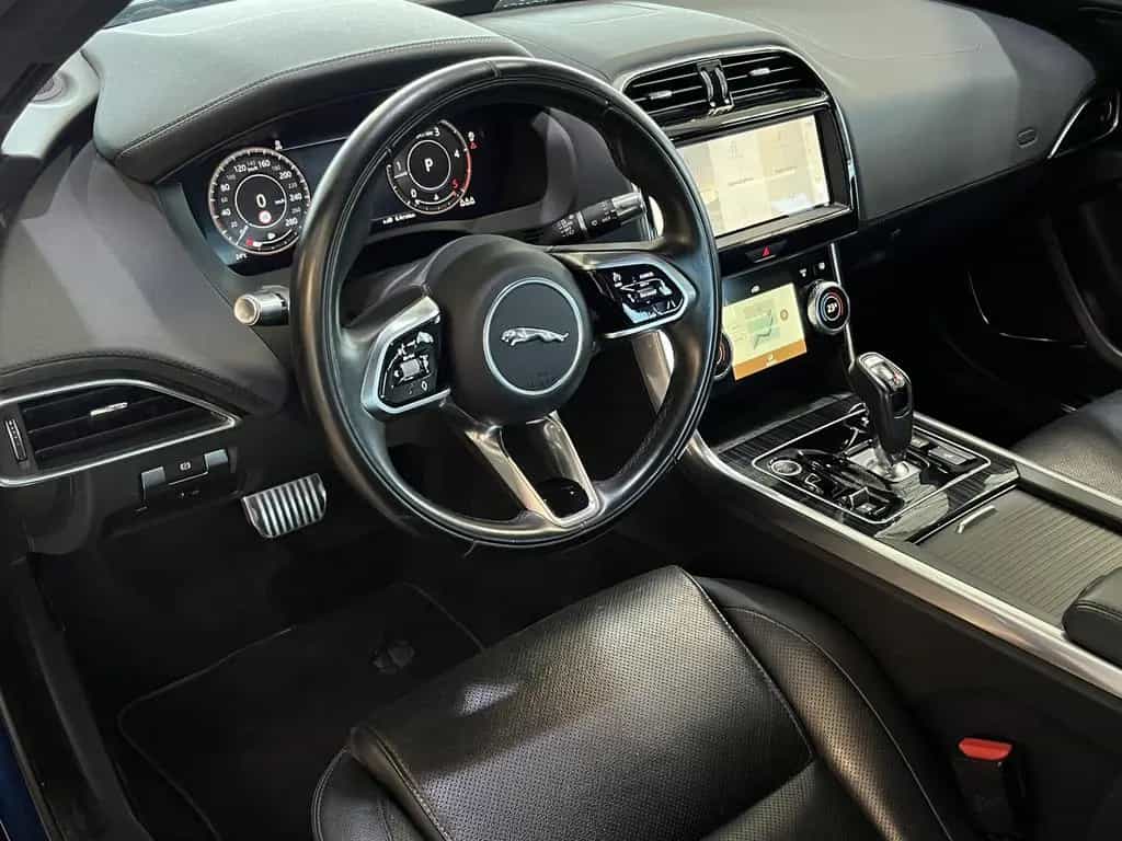 Jaguar XE S Premium*AHK*LED*ACC*Leder*Ambinte* 04/2021-photo-10