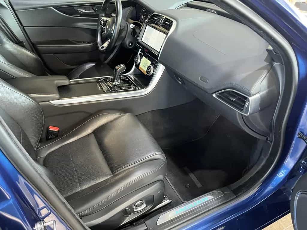 Jaguar XE S Premium*AHK*LED*ACC*Leder*Ambinte* 04/2021-photo-15