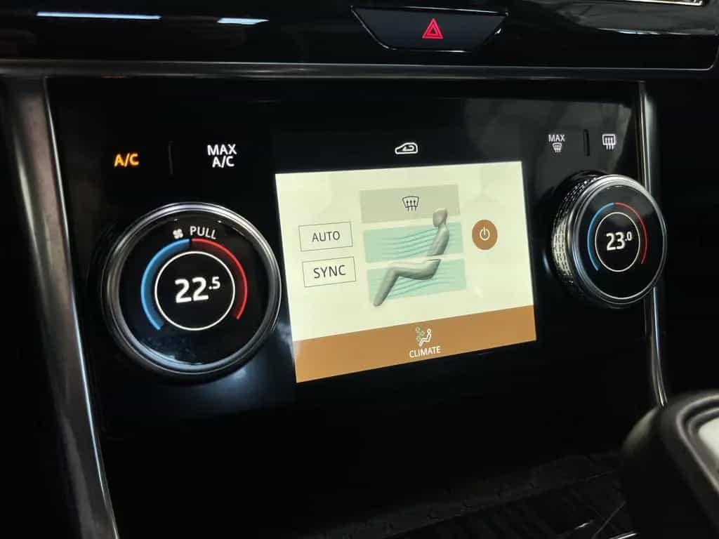 Jaguar XE S Premium*AHK*LED*ACC*Leder*Ambinte* 04/2021-photo-23