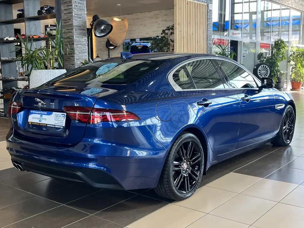 Jaguar XE S Premium*AHK*LED*ACC*Leder*Ambinte* 04/2021-photo-6