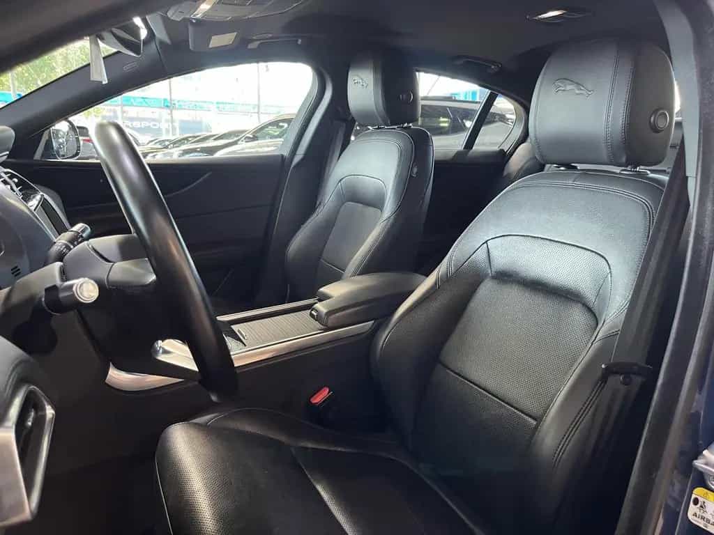 Jaguar XE S Premium*AHK*LED*ACC*Leder*Ambinte* 04/2021-photo-8