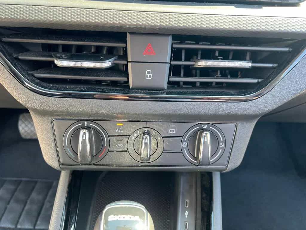Skoda Scala 1.0 TSI Ambition *LED Kamera DAB Alu NS* 04/2021-photo-23