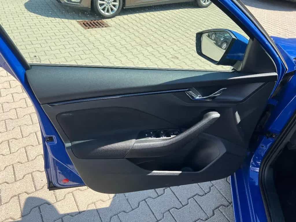Skoda Scala 1.0 TSI Ambition *LED Kamera DAB Alu NS* 04/2021-photo-9