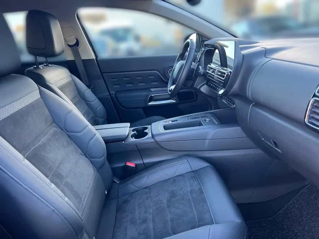 Citroën C5 Aircross 1.2 136 S&S Plus LED KlimaA Facelift 12/2023-photo-13
