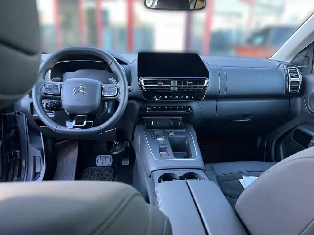 Citroën C5 Aircross 1.2 136 S&S Plus LED KlimaA Facelift 12/2023-photo-9