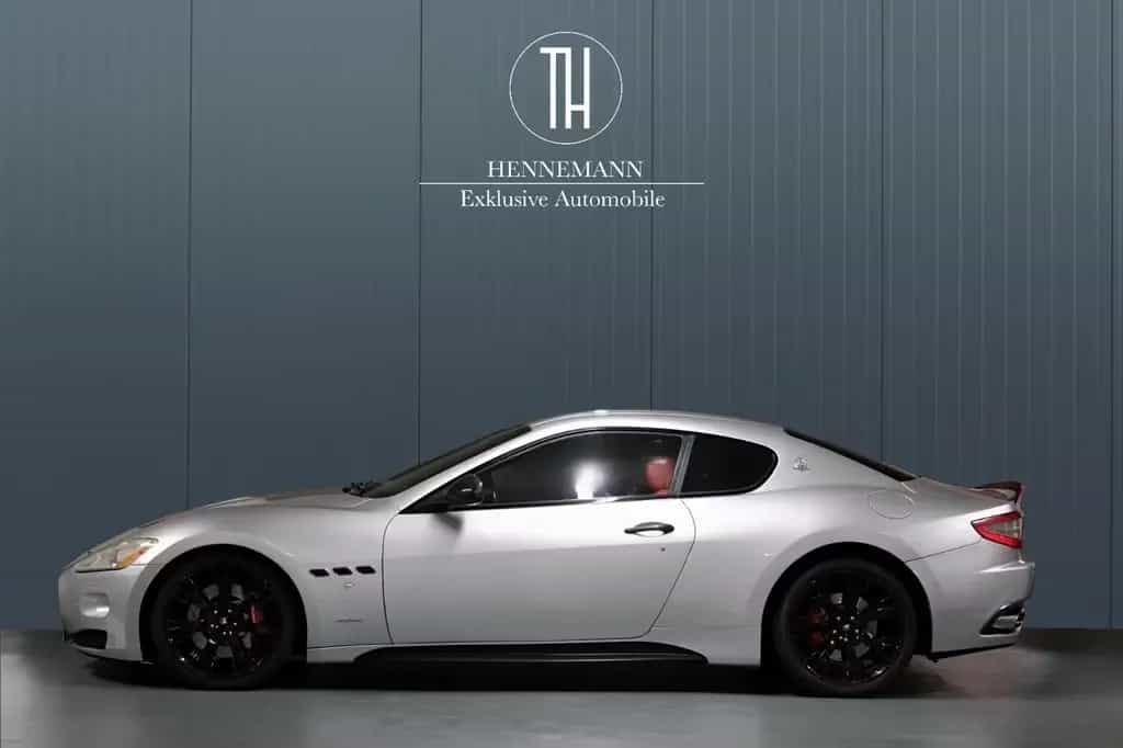 Maserati Granturismo 4.7 V8 S*MC Sport Line*Carbon*BOSE* 07/2011-photo-2