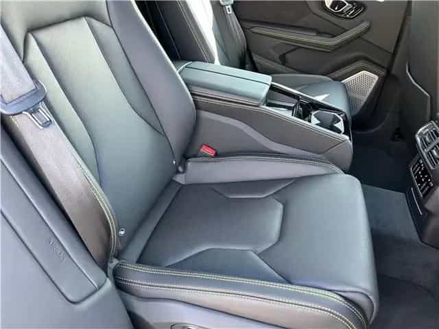 Lamborghini Urus 4.0 V8 4WD White (2019) 06/2019-photo-13