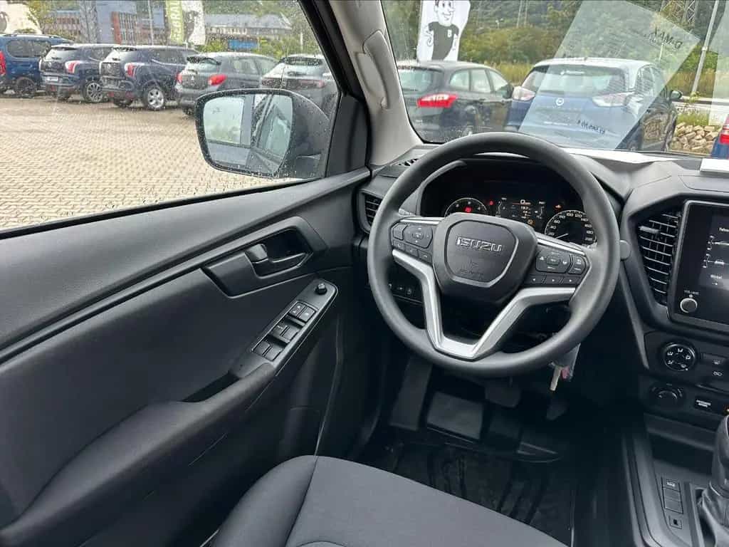 Isuzu D-Max 4x4 L A/T Double Cab null-photo-12