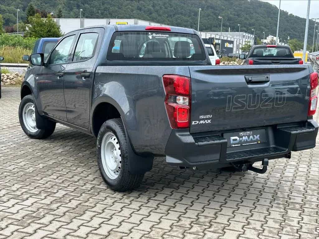 Isuzu D-Max 4x4 L A/T Double Cab null-photo-4
