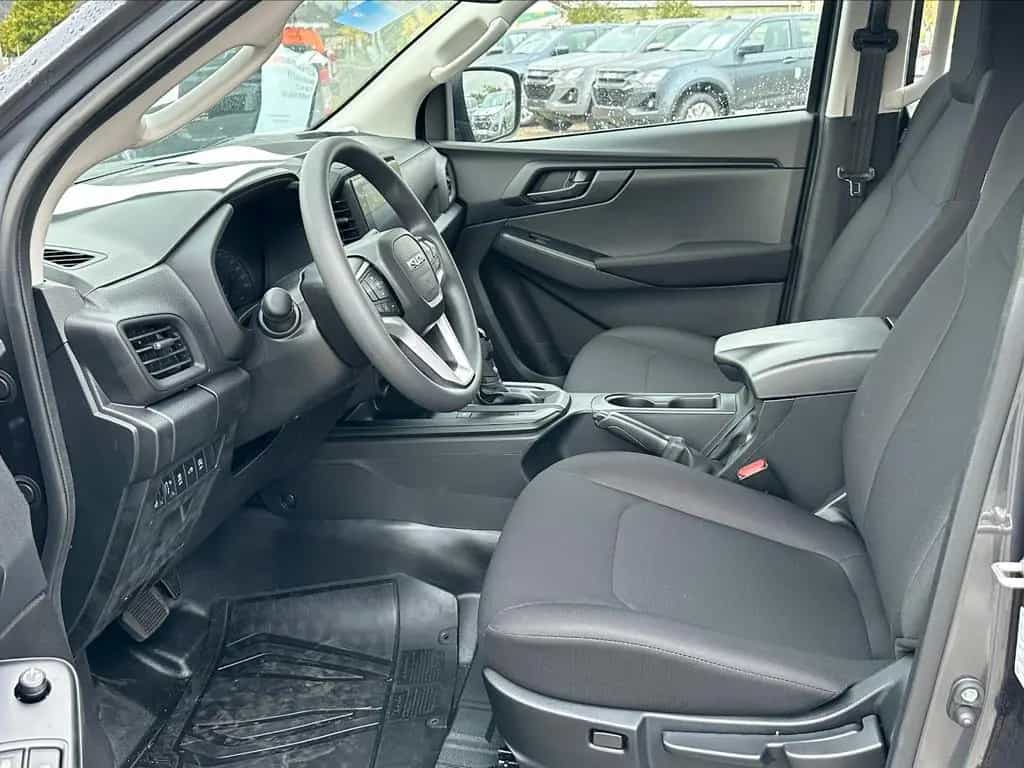 Isuzu D-Max 4x4 L A/T Double Cab null-photo-9