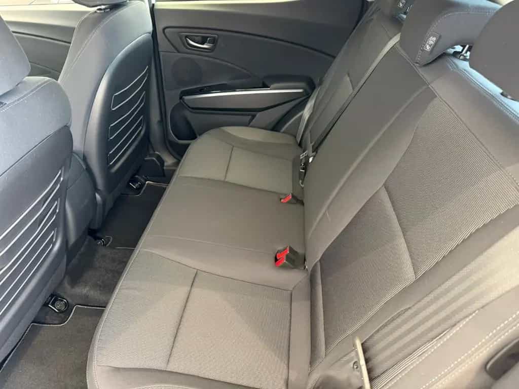 KGM Tivoli Nomad A/T 2WD 1.5 Turbo 163 PS Navi Apple 09/2025-photo-6