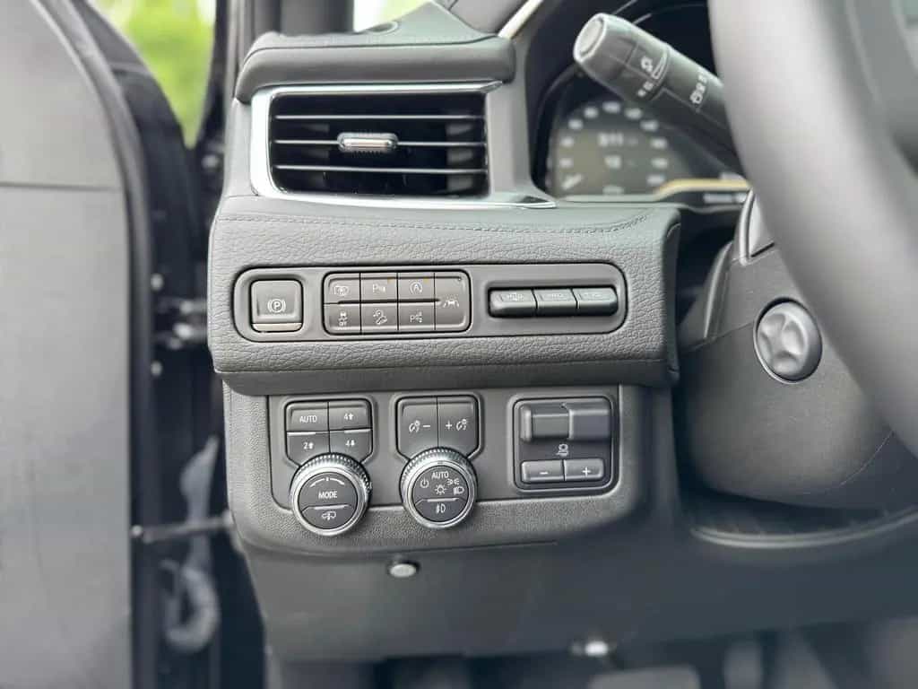 GMC Yukon Denali 6.2l V8 + 3 Jahre Garantie null-photo-35