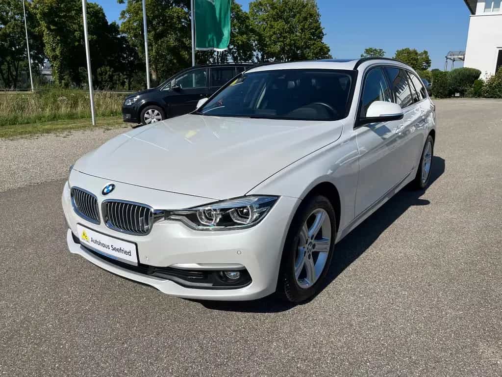 BMW 320 d xDrive Luxury Line Leder AHK LED P.-Dach 02/2019-photo-0