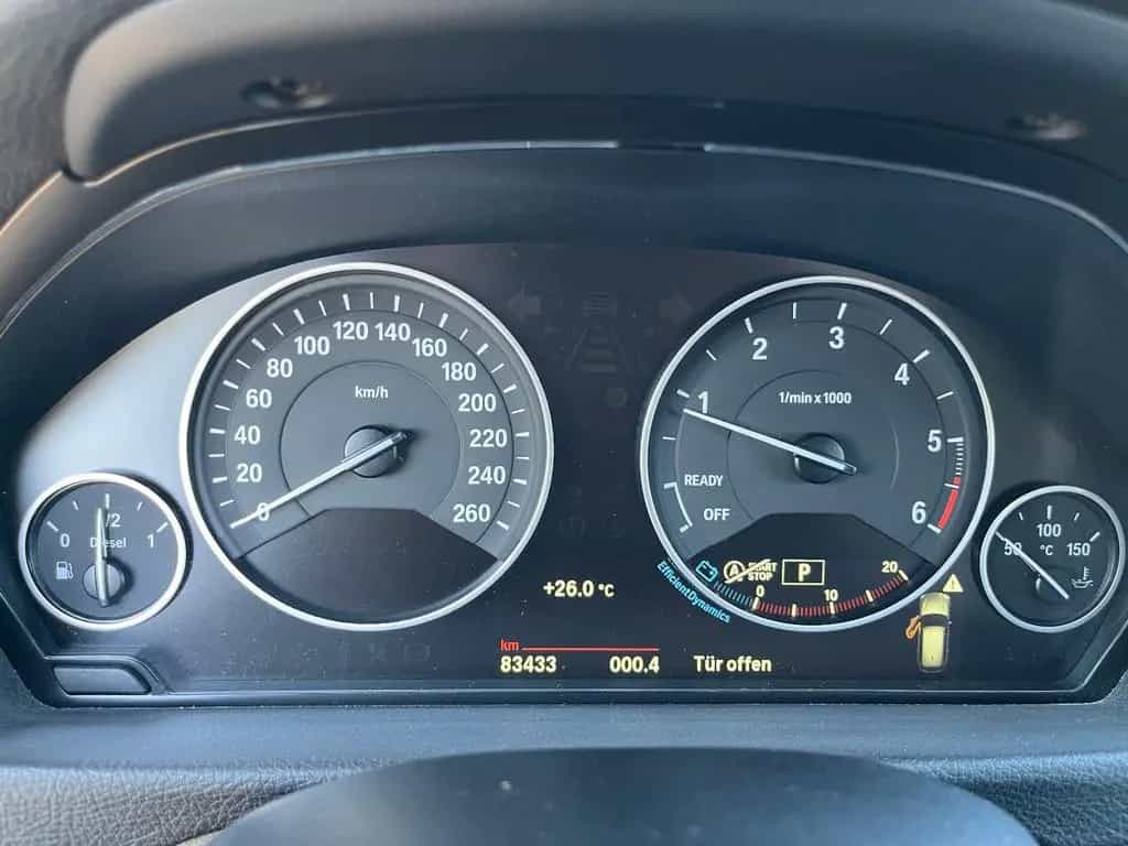 BMW 320 d xDrive Luxury Line Leder AHK LED P.-Dach 02/2019-photo-6
