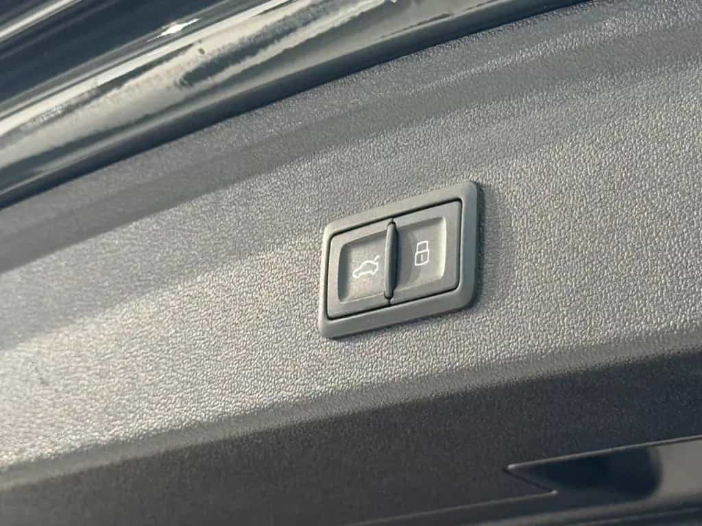 Audi A3 Sportback 35 TDI*Automatik*LED Scheinwerfer* 10/2021-photo-28