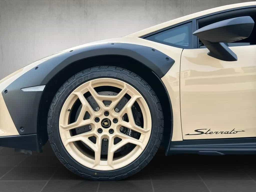 Lamborghini Huracán V10 Sterrato 1 of 1.499 Sammler-/Liebhab 04/2025-photo-24